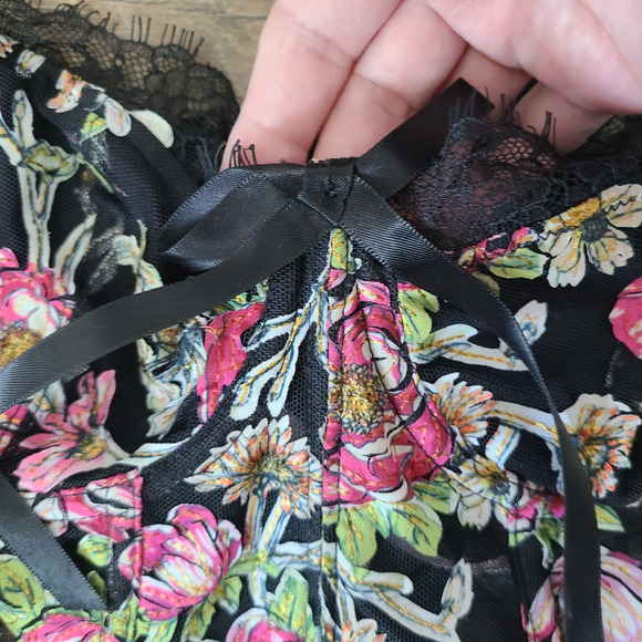 VICTORIA'S SECRET Bustier Corset Y2K Bra 32D‎ Fairy Embroidered Floral Lace - Picture 4 of 12